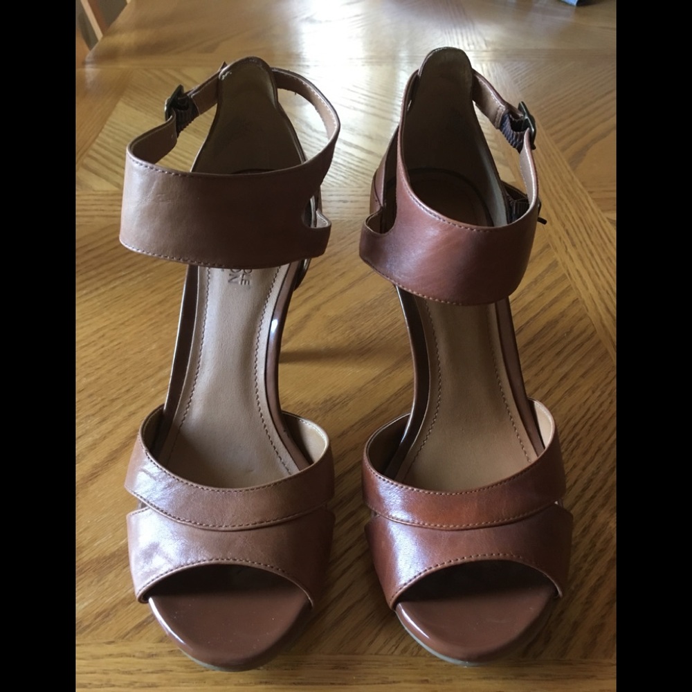 Sandal